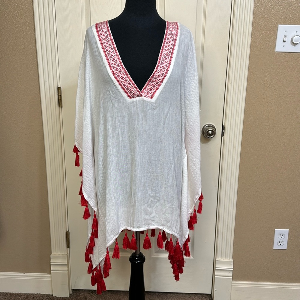 Show me your Mumu white and red tunic